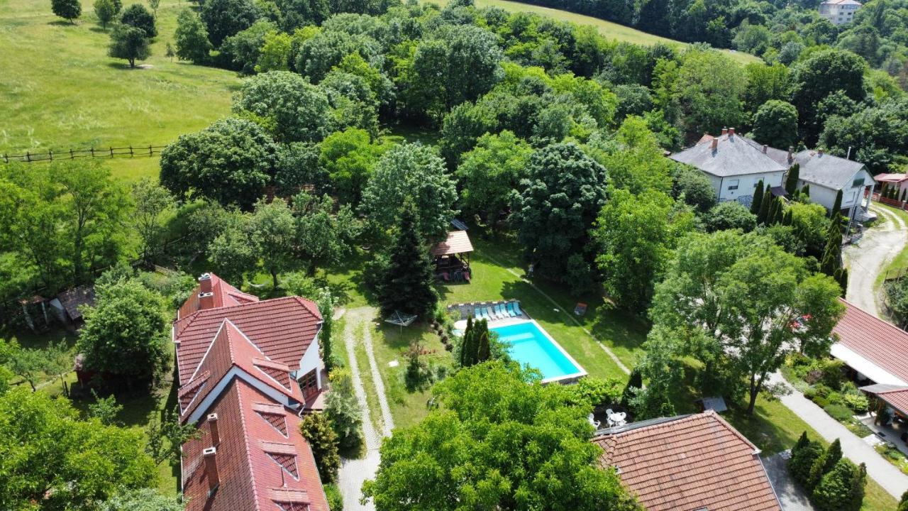 Guest House Magyar Route 66 Szilvasvarad Bagian luar foto