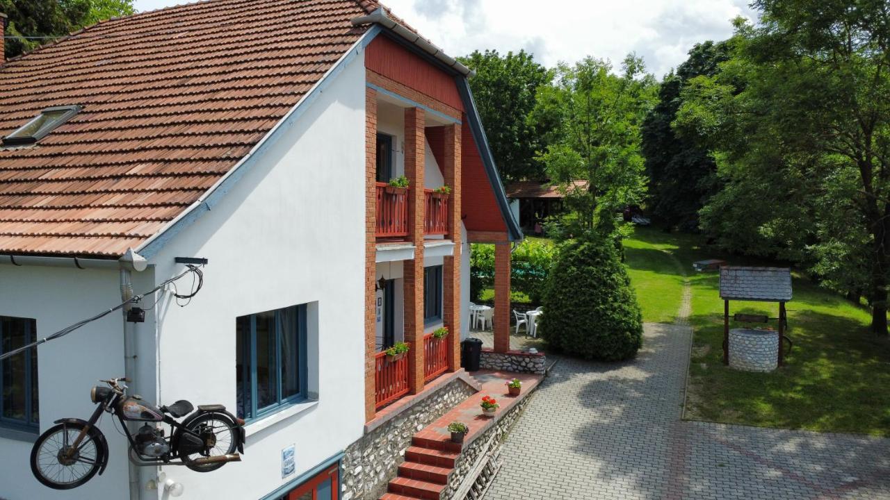 Guest House Magyar Route 66 Szilvasvarad Ruang foto