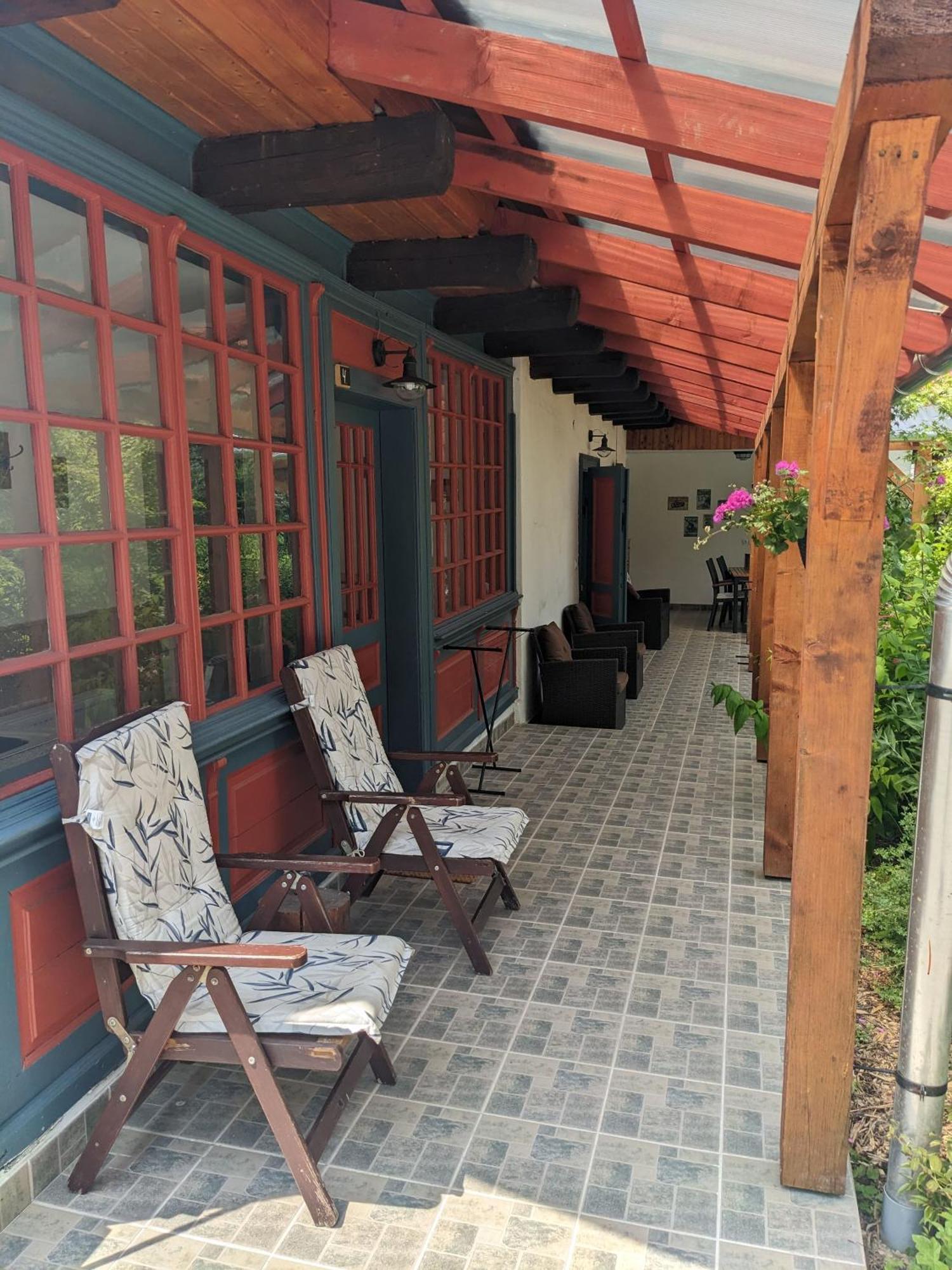 Guest House Magyar Route 66 Szilvasvarad Ruang foto