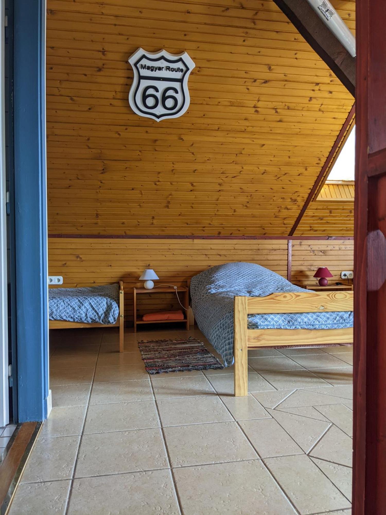 Guest House Magyar Route 66 Szilvasvarad Ruang foto