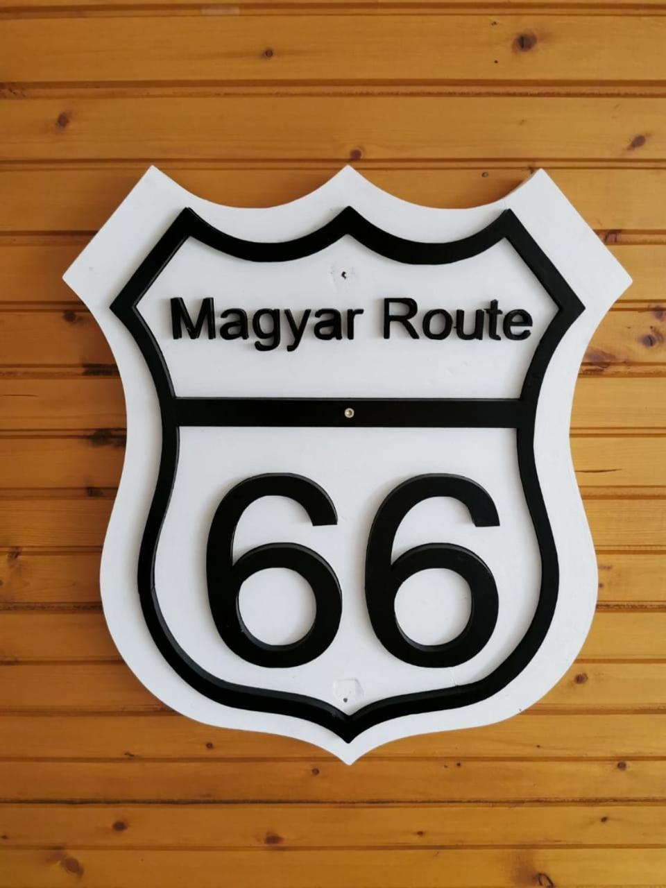 Guest House Magyar Route 66 Szilvasvarad Ruang foto