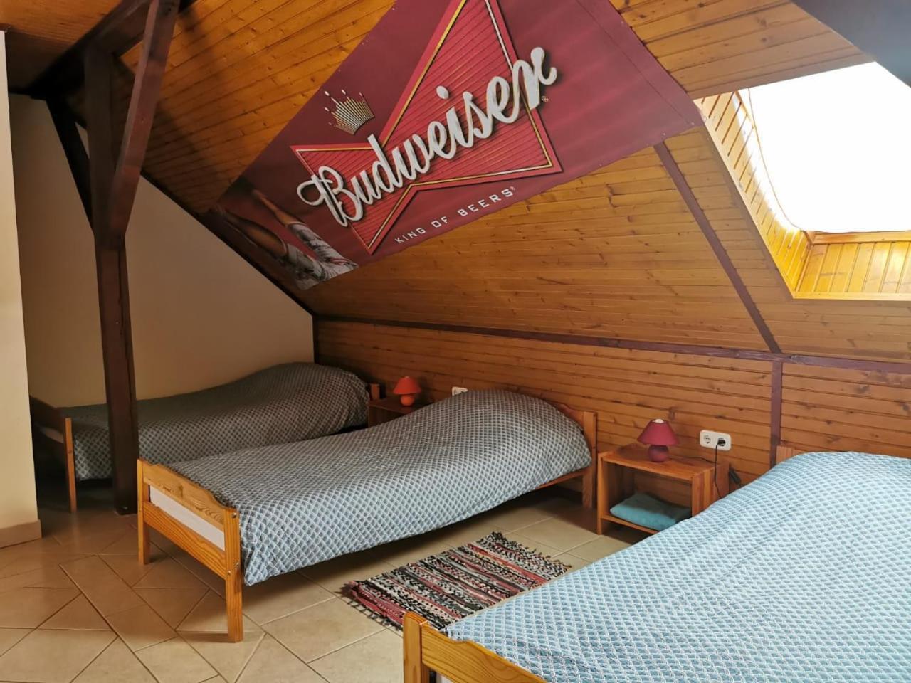 Guest House Magyar Route 66 Szilvasvarad Ruang foto